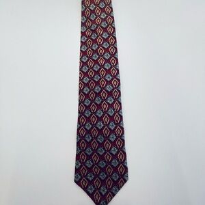 Men's Patterned Burgundy and Navy Silk Tie - Refined Geometric Motif